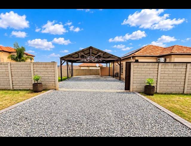 3 BEDROOM HOUSE FOR SALE IN NGWENYA RIVER ESTATE